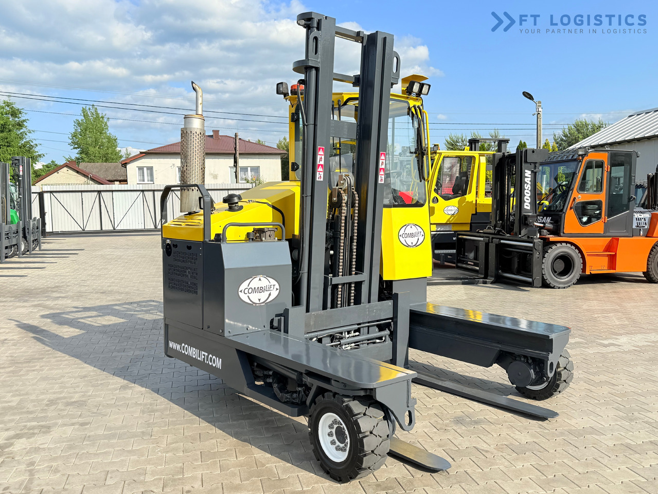 COMBILIFT C4000 / DIESEL / DUPLEX - 4100MM / FORK POSITIONER / ONLY 2951 MTH / LIKE NEW - 4-suunaline lükandmastiga tõstuk: pilt 5 COMBILIFT C4000 / DIESEL / DUPLEX - 4100MM / FORK POSITIONER / ONLY 2951 MTH / LIKE NEW - 4-suunaline lükandmastiga tõstuk: pilt 5