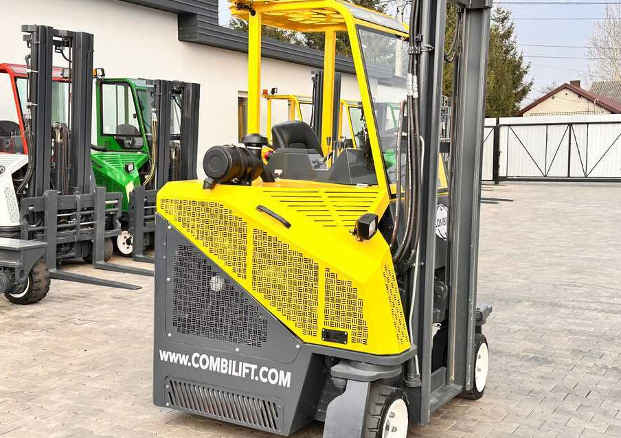 4-suunaline lükandmastiga tõstuk Combilift C2500CB / DUPLEX / 4100MM / DIESEL / FREE LIFT / FORK POSITIONER / SIDE SHIFT / LIKE NEW: pilt 23