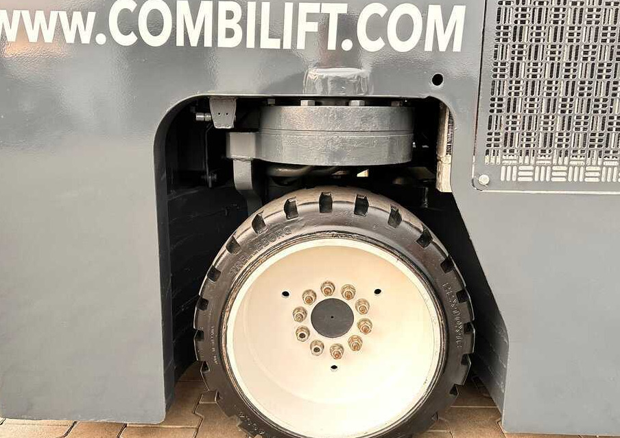 4-suunaline lükandmastiga tõstuk Combilift C2500CB / DUPLEX / 4100MM / DIESEL / FREE LIFT / FORK POSITIONER / SIDE SHIFT / LIKE NEW: pilt 29