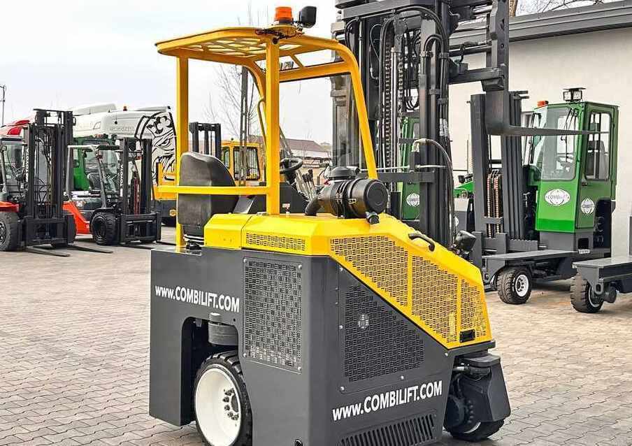 4-suunaline lükandmastiga tõstuk Combilift C2500CB / DUPLEX / 4100MM / DIESEL / FREE LIFT / FORK POSITIONER / SIDE SHIFT / LIKE NEW: pilt 30