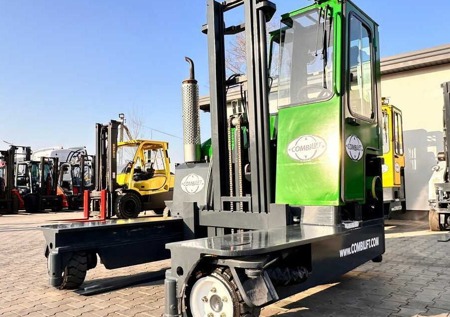 Combilift C3000 / DUPLEX / 4100MM / LPG / FREE LIFT / LIKE NEW - 4-suunaline lükandmastiga tõstuk: pilt 5 Combilift C3000 / DUPLEX / 4100MM / LPG / FREE LIFT / LIKE NEW - 4-suunaline lükandmastiga tõstuk: pilt 5