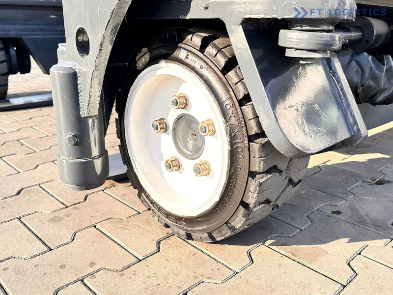 Combilift C3000 / DUPLEX / 4100MM / LPG / FREE LIFT / Like New C3000 / DUPLEX / 4100MM / LPG / FREE LIFT / Like New - 4-suunaline lükandmastiga tõstuk: pilt 4 Combilift C3000 / DUPLEX / 4100MM / LPG / FREE LIFT / Like New C3000 / DUPLEX / 4100MM / LPG / FREE LIFT / Like New - 4-suunaline lükandmastiga tõstuk: pilt 4