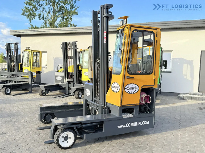 Combilift C3000 / GAS / DUPLEX 4500MM / ONLY 3096 HOURS / FORK SIDE SHIFT / FULL CABIN / EXCELLENT CONDITION / Wide range of four-way and - 4-suunaline lükandmastiga tõstuk: pilt 2 Combilift C3000 / GAS / DUPLEX 4500MM / ONLY 3096 HOURS / FORK SIDE SHIFT / FULL CABIN / EXCELLENT CONDITION / Wide range of four-way and - 4-suunaline lükandmastiga tõstuk: pilt 2