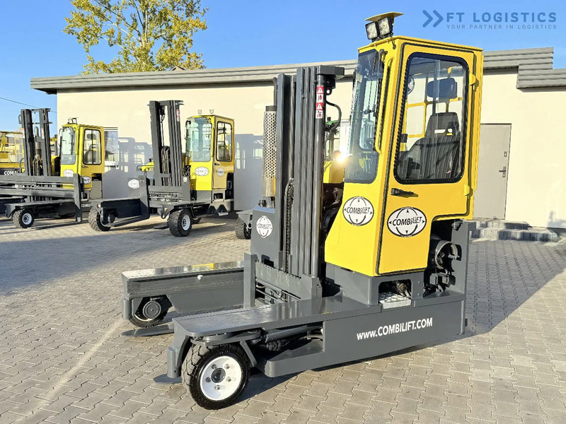 Combilift C3000 / GAS / TRIPLEX 4900MM / FREE LIFT / FORK POSITIONER / FULL CABIN / EXCELLENT CONDITION / Wide range of four-way and side - 4-suunaline lükandmastiga tõstuk: pilt 2 Combilift C3000 / GAS / TRIPLEX 4900MM / FREE LIFT / FORK POSITIONER / FULL CABIN / EXCELLENT CONDITION / Wide range of four-way and side - 4-suunaline lükandmastiga tõstuk: pilt 2