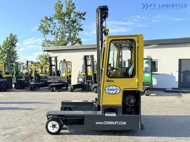 Combilift C3000 / GAS / TRIPLEX – 7500MM / SIDESHIFT / FORK POSITIONER / FREE LIFT / FULL HEATED CABIN / ONLY 7868 HOURS / CONDITION – LIK - 4-suunaline lükandmastiga tõstuk: pilt 2 Combilift C3000 / GAS / TRIPLEX – 7500MM / SIDESHIFT / FORK POSITIONER / FREE LIFT / FULL HEATED CABIN / ONLY 7868 HOURS / CONDITION – LIK - 4-suunaline lükandmastiga tõstuk: pilt 2