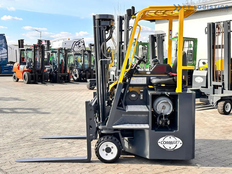 Combilift C3000CB / LPG / TRIPLEX / 4900MM / FREE LIFT / POSITIONER / LIKE NEW C3000CB / LPG / TRIPLEX / 4900MM / FREE LIFT / POSITIONER / - 4-suunaline lükandmastiga tõstuk: pilt 5 Combilift C3000CB / LPG / TRIPLEX / 4900MM / FREE LIFT / POSITIONER / LIKE NEW C3000CB / LPG / TRIPLEX / 4900MM / FREE LIFT / POSITIONER / - 4-suunaline lükandmastiga tõstuk: pilt 5