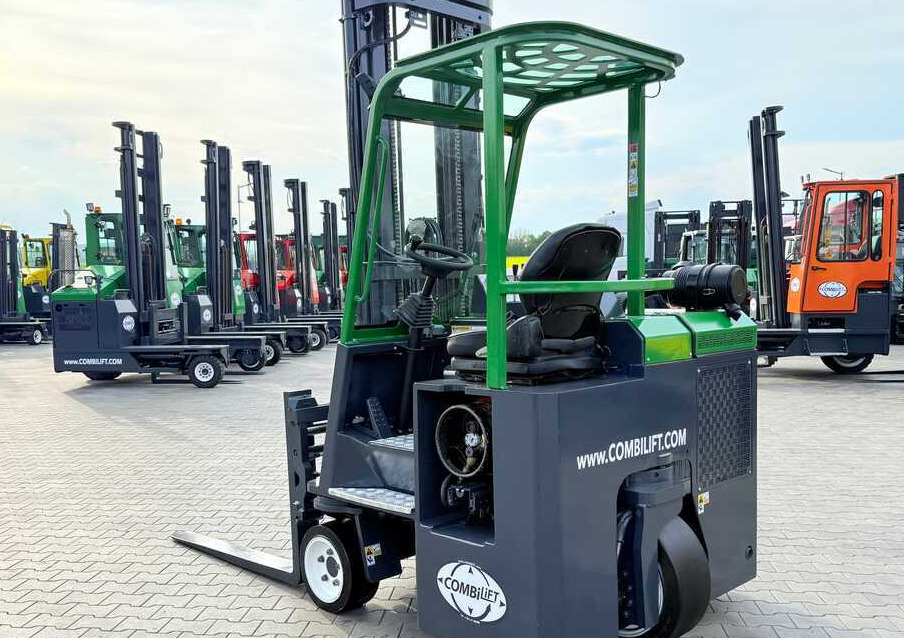 4-suunaline lükandmastiga tõstuk Combilift C3000CB / LPG / TRIPLEX – 6500MM / FREE LIFT / FORK POSITIONER / SIDE SHIFT / EXCELLENT CONDITION: pilt 11