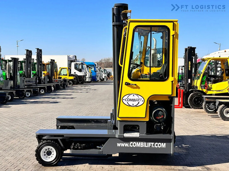 Combilift C4000 / LPG / DUPLEX / 4100MM / SCALE / SIDE SHIFT / LIKE NEW C4000 / LPG / DUPLEX / 4100MM / SCALE / SIDE SHIFT / LIKE NEW - 4-suunaline lükandmastiga tõstuk: pilt 2 Combilift C4000 / LPG / DUPLEX / 4100MM / SCALE / SIDE SHIFT / LIKE NEW C4000 / LPG / DUPLEX / 4100MM / SCALE / SIDE SHIFT / LIKE NEW - 4-suunaline lükandmastiga tõstuk: pilt 2