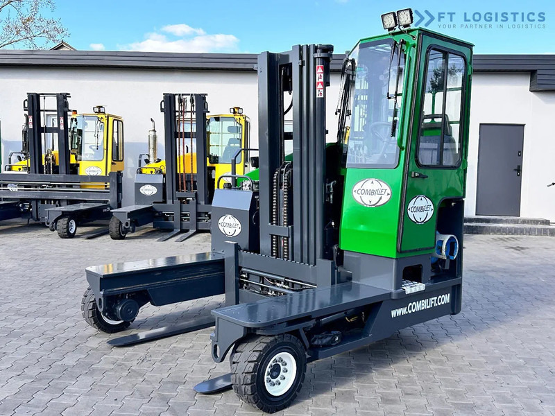 Combilift C4000 / TRIPLEX / 4900MM / LPG / FREE LIFT / FORK SHIFT / LIKE NEW C4000 / TRIPLEX / 4900MM / LPG / FREE LIFT / FORK SHIFT / LIK - 4-suunaline lükandmastiga tõstuk: pilt 3 Combilift C4000 / TRIPLEX / 4900MM / LPG / FREE LIFT / FORK SHIFT / LIKE NEW C4000 / TRIPLEX / 4900MM / LPG / FREE LIFT / FORK SHIFT / LIK - 4-suunaline lükandmastiga tõstuk: pilt 3