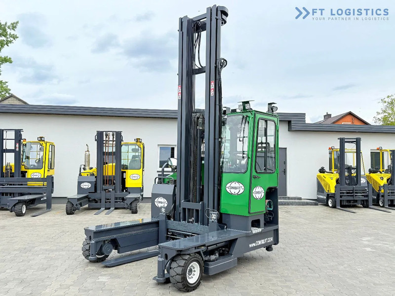Combilift C4000 / TRIPLEX / 9300MM / FREE LIFT / POSITIONER / GAS / CABIN C4000 / TRIPLEX / 9300MM / FREE LIFT / POSITIONER / GAS / CABIN - 4-suunaline lükandmastiga tõstuk: pilt 1 Combilift C4000 / TRIPLEX / 9300MM / FREE LIFT / POSITIONER / GAS / CABIN C4000 / TRIPLEX / 9300MM / FREE LIFT / POSITIONER / GAS / CABIN - 4-suunaline lükandmastiga tõstuk: pilt 1