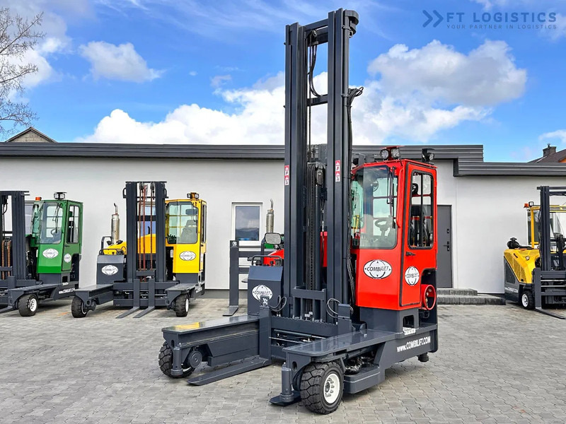 Combilift C4000 / TRIPLEX / 9300MM / FREE LIFT / POSITIONER / LPG / CABIN C4000 / TRIPLEX / 9300MM / FREE LIFT / POSITIONER / LPG / CABIN - 4-suunaline lükandmastiga tõstuk: pilt 5 Combilift C4000 / TRIPLEX / 9300MM / FREE LIFT / POSITIONER / LPG / CABIN C4000 / TRIPLEX / 9300MM / FREE LIFT / POSITIONER / LPG / CABIN - 4-suunaline lükandmastiga tõstuk: pilt 5