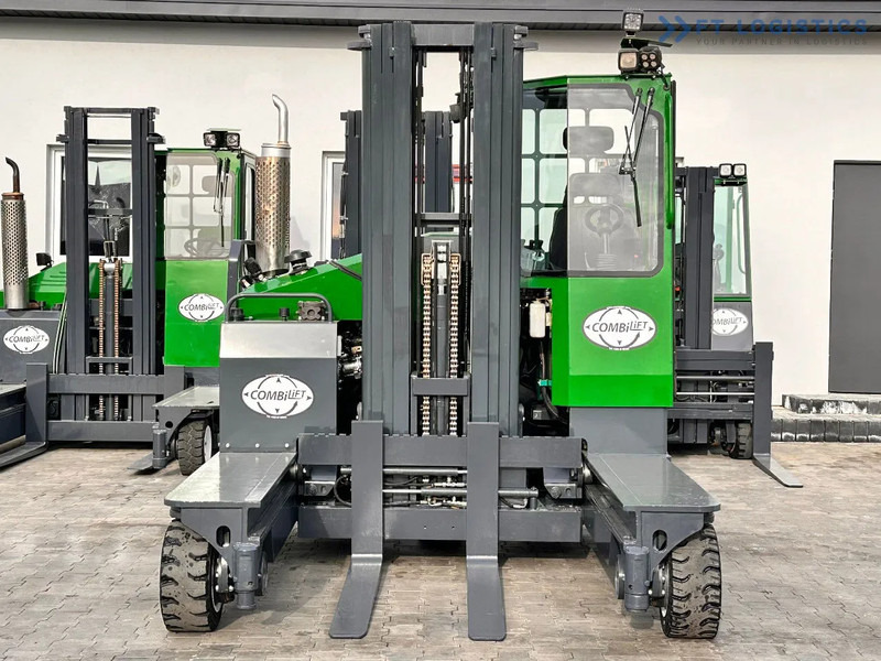 Combilift C4500 / LPG / TRIPLEX / 5500MM / FREE LIFT / HYDRAULIC FORK SHIFT / Like New C4500 / LPG / TRIPLEX / 5500MM / FREE LIFT / HYDRAU - 4-suunaline lükandmastiga tõstuk: pilt 4 Combilift C4500 / LPG / TRIPLEX / 5500MM / FREE LIFT / HYDRAULIC FORK SHIFT / Like New C4500 / LPG / TRIPLEX / 5500MM / FREE LIFT / HYDRAU - 4-suunaline lükandmastiga tõstuk: pilt 4