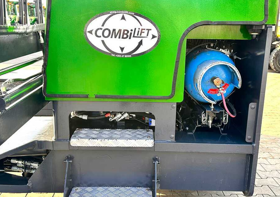 Combilift C5000XL / LPG / AIR CONDITIONING / WIDE POSITIONER / DUPLEX MAST / ADJUSTABLE FORKS / NEW TIRES / EXCELLENT CONDITION! - 4-suunaline lükandmastiga tõstuk: pilt 5 Combilift C5000XL / LPG / AIR CONDITIONING / WIDE POSITIONER / DUPLEX MAST / ADJUSTABLE FORKS / NEW TIRES / EXCELLENT CONDITION! - 4-suunaline lükandmastiga tõstuk: pilt 5