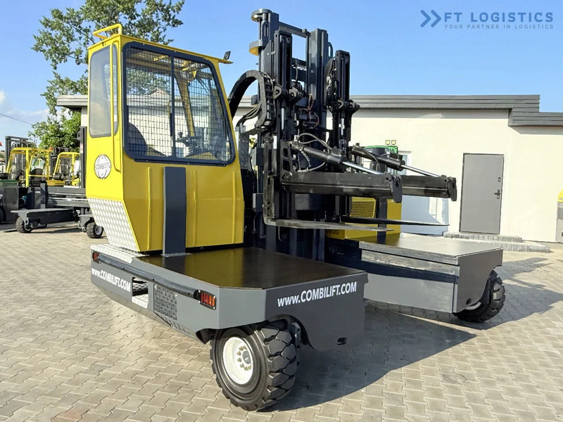 Combilift C6000SR / DUPLEX / 4200MM / LOAD CLAMP ON FORKS / FREE LIFT / DIESEL / POSITIONER / NEW TIRES / LIKE NEW / Wide range of four-wa - 4-suunaline lükandmastiga tõstuk: pilt 1 Combilift C6000SR / DUPLEX / 4200MM / LOAD CLAMP ON FORKS / FREE LIFT / DIESEL / POSITIONER / NEW TIRES / LIKE NEW / Wide range of four-wa - 4-suunaline lükandmastiga tõstuk: pilt 1