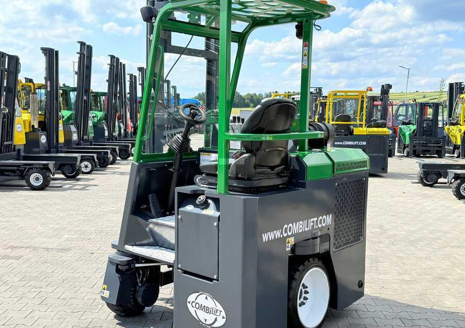 4-suunaline lükandmastiga tõstuk Combilift CB2500 / DIESEL / EXTENDABLE FORKS / TRIPLEX / 5500MM / FREE LIFT / SIDE SHIFT / FORK POSITIONER / LIKE NEW: pilt 36