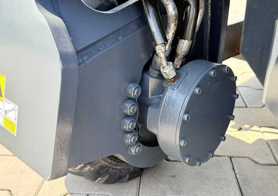 4-suunaline lükandmastiga tõstuk Combilift CB2500 / DIESEL / EXTENDABLE FORKS / TRIPLEX / 5500MM / FREE LIFT / SIDE SHIFT / FORK POSITIONER / LIKE NEW: pilt 37