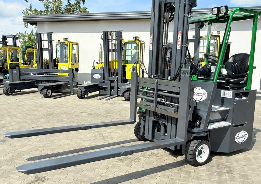 4-suunaline lükandmastiga tõstuk Combilift CB2500 / DIESEL / EXTENDABLE FORKS / TRIPLEX / 5500MM / FREE LIFT / SIDE SHIFT / FORK POSITIONER / LIKE NEW: pilt 17