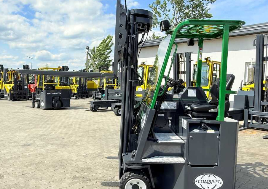 4-suunaline lükandmastiga tõstuk Combilift CB2500 / DIESEL / EXTENDABLE FORKS / TRIPLEX / 5500MM / FREE LIFT / SIDE SHIFT / FORK POSITIONER / LIKE NEW: pilt 20