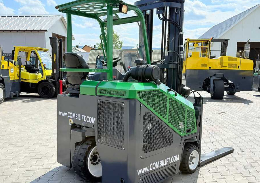 4-suunaline lükandmastiga tõstuk Combilift CB2500 / DIESEL / EXTENDABLE FORKS / TRIPLEX / 5500MM / FREE LIFT / SIDE SHIFT / FORK POSITIONER / LIKE NEW: pilt 8