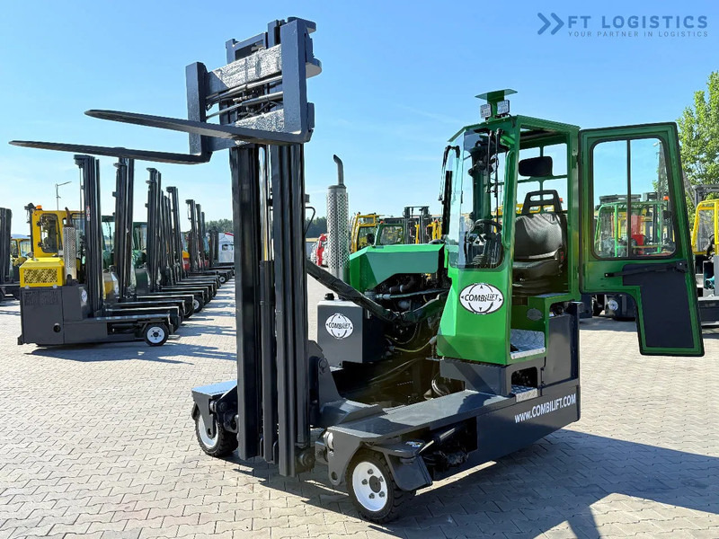 Combilift COMBILIFT C3000 – DUPLEX 4100mm – Year 2013 – 4041 hours – DIESEL – FREE LIFT – FORK POSITIONER – SIDE SHIFT – 1150mm FORKS – CO - 4-suunaline lükandmastiga tõstuk: pilt 1 Combilift COMBILIFT C3000 – DUPLEX 4100mm – Year 2013 – 4041 hours – DIESEL – FREE LIFT – FORK POSITIONER – SIDE SHIFT – 1150mm FORKS – CO - 4-suunaline lükandmastiga tõstuk: pilt 1