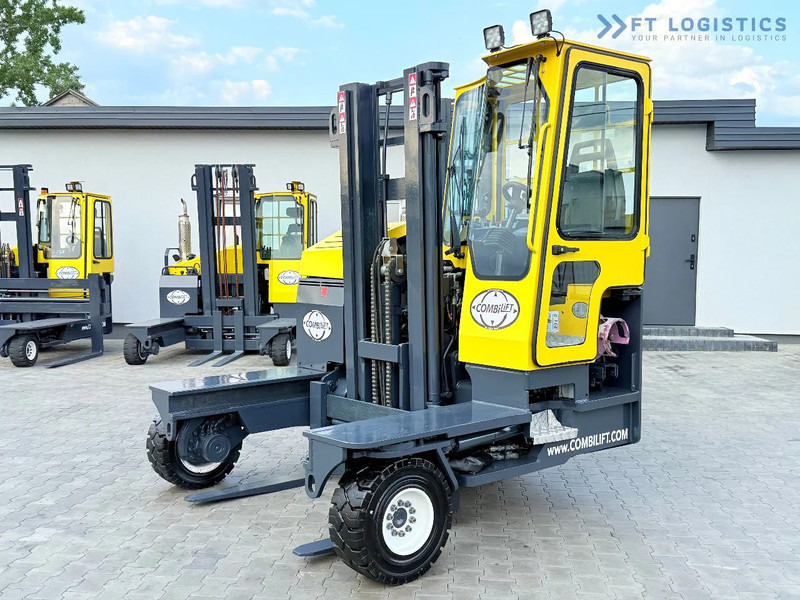 Combilift COMBILIFT C3000XL LARGE CABIN – DUPLEX 3200mm – Year 2015 – LPG – FREE LIFT – SIDESHIFT – CONDITION 5/5 COMBILIFT C3000XL LARGE - 4-suunaline lükandmastiga tõstuk: pilt 1 Combilift COMBILIFT C3000XL LARGE CABIN – DUPLEX 3200mm – Year 2015 – LPG – FREE LIFT – SIDESHIFT – CONDITION 5/5 COMBILIFT C3000XL LARGE - 4-suunaline lükandmastiga tõstuk: pilt 1