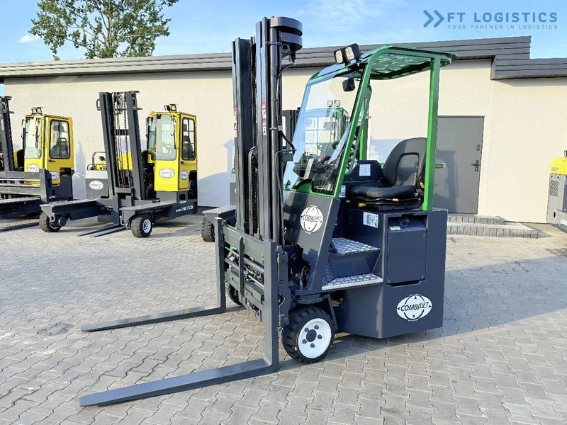 Combilift Combilift C2500CB / TRIPLEX / 5500MM / FREE LIFT / DIESEL / ONLY 3768 MTH / FORK POSITIONER / SIDE SHIFT / NEW TYRES / LIKE NEW - 4-suunaline lükandmastiga tõstuk: pilt 2 Combilift Combilift C2500CB / TRIPLEX / 5500MM / FREE LIFT / DIESEL / ONLY 3768 MTH / FORK POSITIONER / SIDE SHIFT / NEW TYRES / LIKE NEW - 4-suunaline lükandmastiga tõstuk: pilt 2