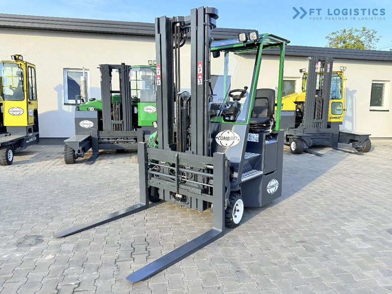 Combilift Combilift C2500CB / TRIPLEX / 5500MM / FREE LIFT / DIESEL / ONLY 3768 MTH / FORK POSITIONER / SIDE SHIFT / NEW TYRES / LIKE NEW - 4-suunaline lükandmastiga tõstuk: pilt 3 Combilift Combilift C2500CB / TRIPLEX / 5500MM / FREE LIFT / DIESEL / ONLY 3768 MTH / FORK POSITIONER / SIDE SHIFT / NEW TYRES / LIKE NEW - 4-suunaline lükandmastiga tõstuk: pilt 3