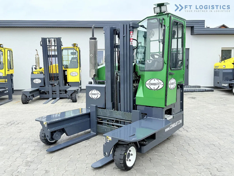 Combilift Combilift C3000 / DIESEL / TRIPLEX 4900MM / FREE LIFT / FORK POSITIONER / HEATING / FULL CABIN / PERFECT CONDITION / Wide range - 4-suunaline lükandmastiga tõstuk: pilt 4 Combilift Combilift C3000 / DIESEL / TRIPLEX 4900MM / FREE LIFT / FORK POSITIONER / HEATING / FULL CABIN / PERFECT CONDITION / Wide range - 4-suunaline lükandmastiga tõstuk: pilt 4