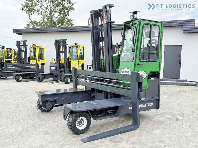 Combilift Combilift C4500 / DIESEL / DUPLEX 4000MM / WIDE FORK POSITIONER / HEATING / FULL CABIN / PERFECT CONDITION / Wide range of four- - 4-suunaline lükandmastiga tõstuk: pilt 2 Combilift Combilift C4500 / DIESEL / DUPLEX 4000MM / WIDE FORK POSITIONER / HEATING / FULL CABIN / PERFECT CONDITION / Wide range of four- - 4-suunaline lükandmastiga tõstuk: pilt 2