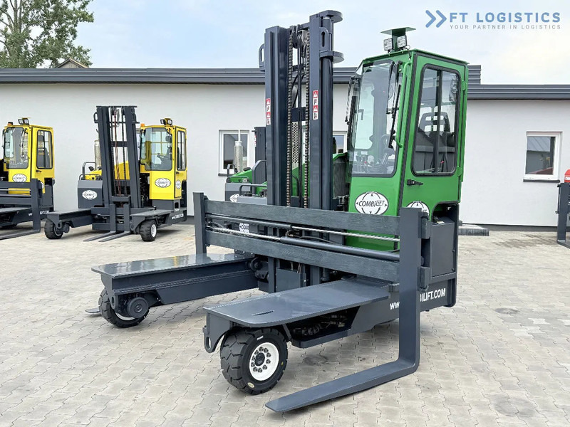Combilift Combilift C4500 / DIESEL / DUPLEX 4000MM / WIDE FORK POSITIONER / HEATING / FULL CABIN / PERFECT CONDITION / Wide range of four- - 4-suunaline lükandmastiga tõstuk: pilt 2 Combilift Combilift C4500 / DIESEL / DUPLEX 4000MM / WIDE FORK POSITIONER / HEATING / FULL CABIN / PERFECT CONDITION / Wide range of four- - 4-suunaline lükandmastiga tõstuk: pilt 2