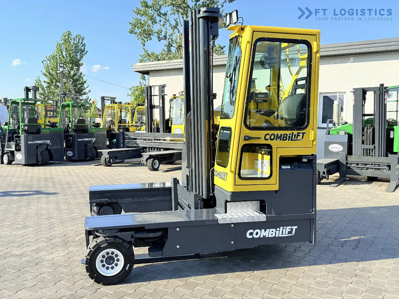 Combilift Combilift C5000 / DIESEL / TRIPLEX 6000MM / FREE LIFT / FORK POSITIONER / BUILT-IN SCALE / HEATING / FULL CABIN / PERFECT CONDIT - 4-suunaline lükandmastiga tõstuk: pilt 3 Combilift Combilift C5000 / DIESEL / TRIPLEX 6000MM / FREE LIFT / FORK POSITIONER / BUILT-IN SCALE / HEATING / FULL CABIN / PERFECT CONDIT - 4-suunaline lükandmastiga tõstuk: pilt 3