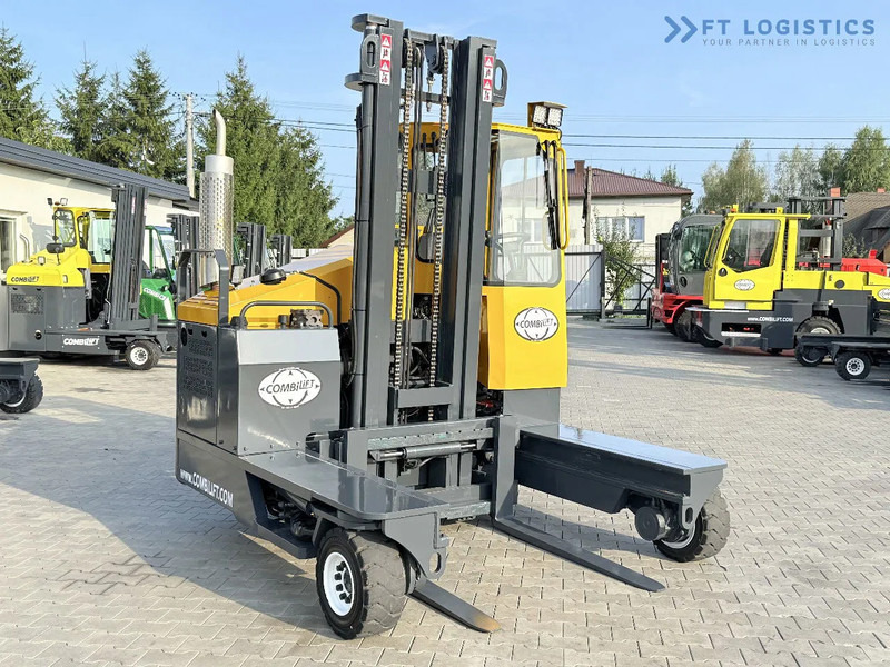 Combilift Combilift FOUR-WAY MULTIDIRECTIONAL FORKLIFT C4000 / GAS / DUPLEX 4500MM / ONLY 6604 HOURS / SIDE SHIFT / FULL CABIN / PERFECT C - 4-suunaline lükandmastiga tõstuk: pilt 5 Combilift Combilift FOUR-WAY MULTIDIRECTIONAL FORKLIFT C4000 / GAS / DUPLEX 4500MM / ONLY 6604 HOURS / SIDE SHIFT / FULL CABIN / PERFECT C - 4-suunaline lükandmastiga tõstuk: pilt 5