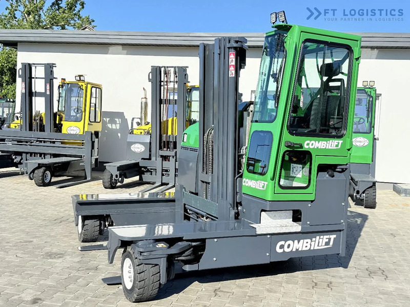 Combilift Combilift FOUR-WAY MULTIDIRECTIONAL FORKLIFT C4500 / DIESEL / TRIPLEX 4900MM / ONLY 4854 HOURS / FORK POSITIONER / FULL CABIN – - 4-suunaline lükandmastiga tõstuk: pilt 3 Combilift Combilift FOUR-WAY MULTIDIRECTIONAL FORKLIFT C4500 / DIESEL / TRIPLEX 4900MM / ONLY 4854 HOURS / FORK POSITIONER / FULL CABIN – - 4-suunaline lükandmastiga tõstuk: pilt 3