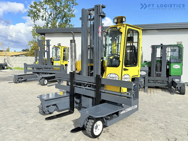 Combilift FOUR-WAY / MULTI-DIRECTIONAL FORKLIFT / ONLY 491 HOURS / C2500 / GAS / DUPLEX 4600MM / SHORT – ONLY 1900MM / WIDTH 2700MM WITH F - 4-suunaline lükandmastiga tõstuk: pilt 2 Combilift FOUR-WAY / MULTI-DIRECTIONAL FORKLIFT / ONLY 491 HOURS / C2500 / GAS / DUPLEX 4600MM / SHORT – ONLY 1900MM / WIDTH 2700MM WITH F - 4-suunaline lükandmastiga tõstuk: pilt 2