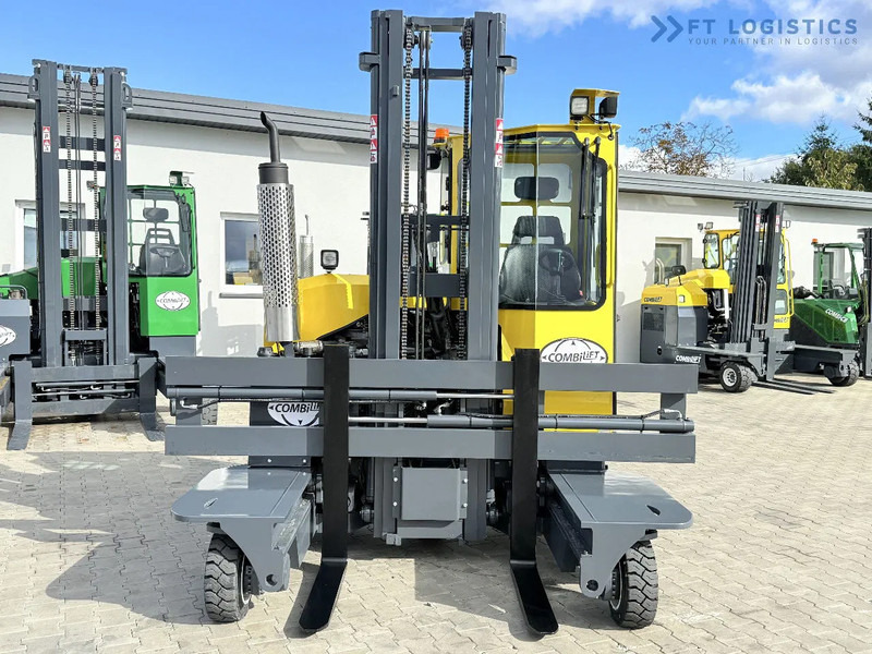 Combilift FOUR-WAY / MULTI-DIRECTIONAL FORKLIFT / ONLY 491 HOURS / C2500 / GAS / DUPLEX 4600MM / SHORT – ONLY 1900MM / WIDTH 2700MM WITH F - 4-suunaline lükandmastiga tõstuk: pilt 4 Combilift FOUR-WAY / MULTI-DIRECTIONAL FORKLIFT / ONLY 491 HOURS / C2500 / GAS / DUPLEX 4600MM / SHORT – ONLY 1900MM / WIDTH 2700MM WITH F - 4-suunaline lükandmastiga tõstuk: pilt 4