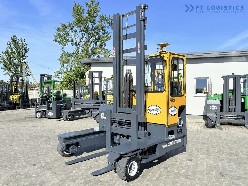 Combilift FOUR-WAY MULTIDIRECTIONAL FORKLIFT / C4000 / DUPLEX - 5500MM / FREE-LIFT / FORKS POSITIONER / LIKE-NEW FOUR-WAY MULTIDIRECTIONAL - 4-suunaline lükandmastiga tõstuk: pilt 2 Combilift FOUR-WAY MULTIDIRECTIONAL FORKLIFT / C4000 / DUPLEX - 5500MM / FREE-LIFT / FORKS POSITIONER / LIKE-NEW FOUR-WAY MULTIDIRECTIONAL - 4-suunaline lükandmastiga tõstuk: pilt 2
