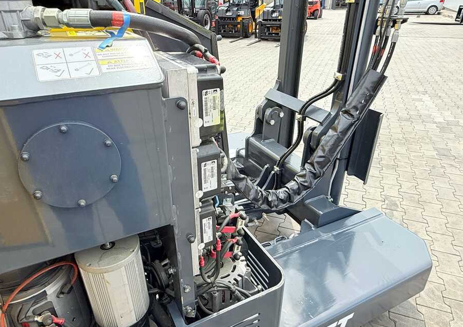 4-suunaline lükandmastiga tõstuk Combilift MR / ELECTRIC / TRIPLEX – 6000MM / FULL FREE LIFT / WIDE POSITIONER / FORK SIDESHIFT / ONLY 1400 HOURS / LIKE NEW: pilt 35