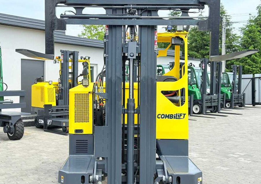 4-suunaline lükandmastiga tõstuk Combilift MR / ELECTRIC / TRIPLEX – 6000MM / FULL FREE LIFT / WIDE POSITIONER / FORK SIDESHIFT / ONLY 1400 HOURS / LIKE NEW: pilt 20