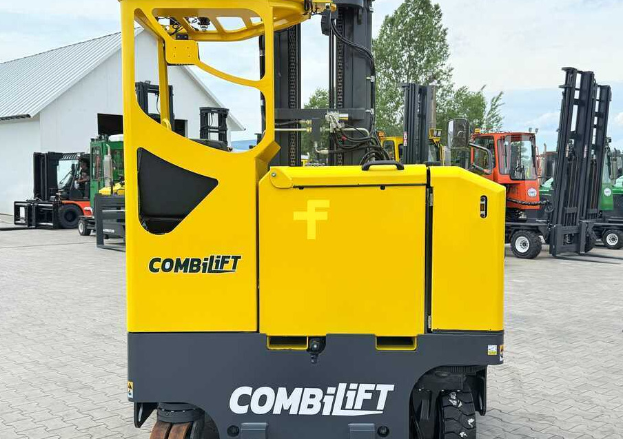 4-suunaline lükandmastiga tõstuk Combilift MR / ELECTRIC / TRIPLEX – 6000MM / FULL FREE LIFT / WIDE POSITIONER / FORK SIDESHIFT / ONLY 1400 HOURS / LIKE NEW: pilt 10