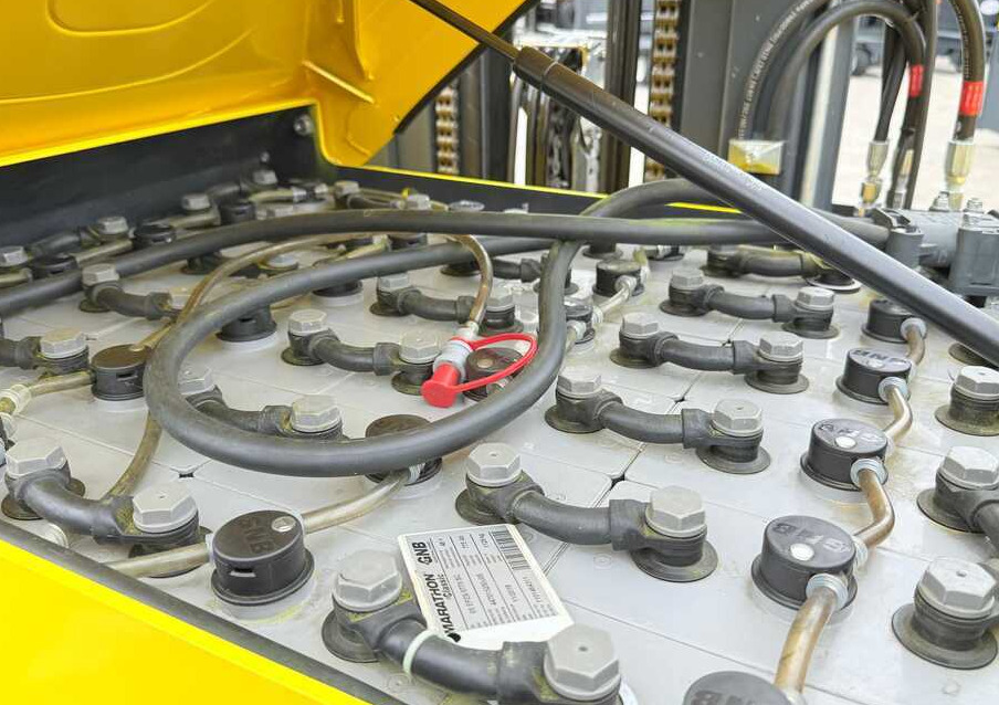 4-suunaline lükandmastiga tõstuk Combilift MR / ELECTRIC / TRIPLEX – 6000MM / FULL FREE LIFT / WIDE POSITIONER / FORK SIDESHIFT / ONLY 1400 HOURS / LIKE NEW: pilt 9