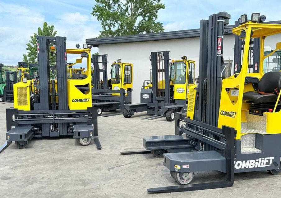 Combilift MR / ELECTRIC / TRIPLEX – 6000MM / FULL FREE LIFT / WIDE POSITIONER / FORK SIDESHIFT / ONLY 1400 HOURS / LIKE NEW - 4-suunaline lükandmastiga tõstuk: pilt 2 Combilift MR / ELECTRIC / TRIPLEX – 6000MM / FULL FREE LIFT / WIDE POSITIONER / FORK SIDESHIFT / ONLY 1400 HOURS / LIKE NEW - 4-suunaline lükandmastiga tõstuk: pilt 2