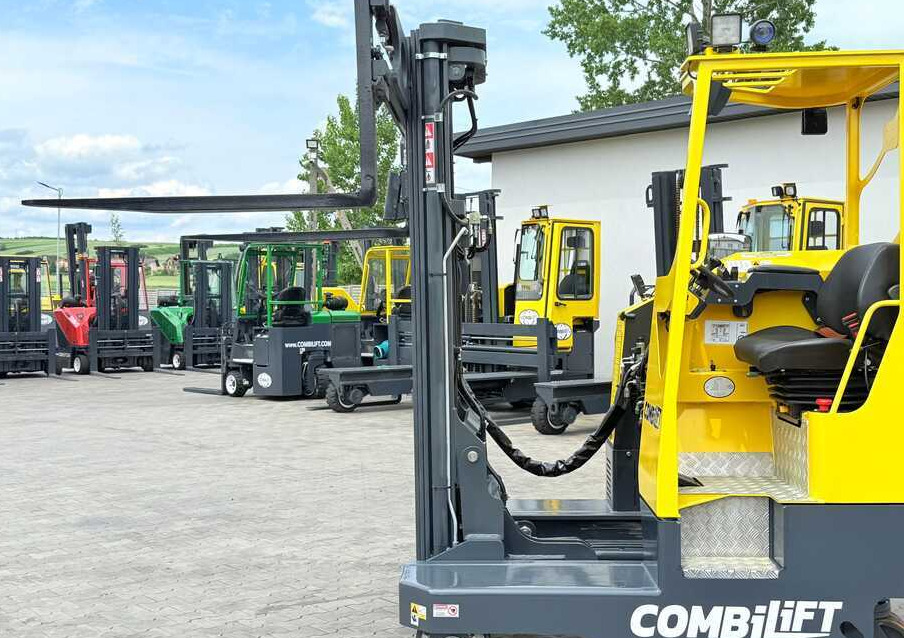 4-suunaline lükandmastiga tõstuk Combilift MR / ELECTRIC / TRIPLEX – 6000MM / FULL FREE LIFT / WIDE POSITIONER / FORK SIDESHIFT / ONLY 1400 HOURS / LIKE NEW: pilt 18