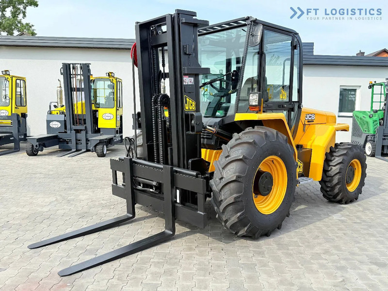 JCB 940 / DIESEL / TRIPLEX 4500MM / FORK POSITIONER / SIDE SHIFT / 4T / NEW TYRES / LIKE NEW 940 / DIESEL / TRIPLEX 4500MM / FORK PO - Ebatasasel maastikul kohanduv kahveltõstuk: pilt 1 JCB 940 / DIESEL / TRIPLEX 4500MM / FORK POSITIONER / SIDE SHIFT / 4T / NEW TYRES / LIKE NEW 940 / DIESEL / TRIPLEX 4500MM / FORK PO - Ebatasasel maastikul kohanduv kahveltõstuk: pilt 1