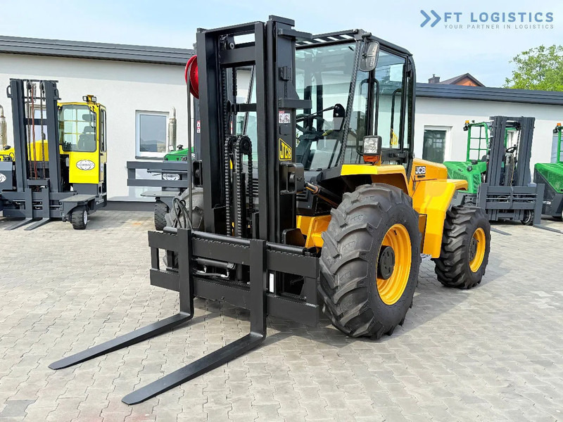 JCB 940 / DIESEL / TRIPLEX 4500MM / FORK POSITIONER / SIDE SHIFT / 4T / NEW TYRES / LIKE NEW 940 / DIESEL / TRIPLEX 4500MM / FORK PO - Ebatasasel maastikul kohanduv kahveltõstuk: pilt 3 JCB 940 / DIESEL / TRIPLEX 4500MM / FORK POSITIONER / SIDE SHIFT / 4T / NEW TYRES / LIKE NEW 940 / DIESEL / TRIPLEX 4500MM / FORK PO - Ebatasasel maastikul kohanduv kahveltõstuk: pilt 3