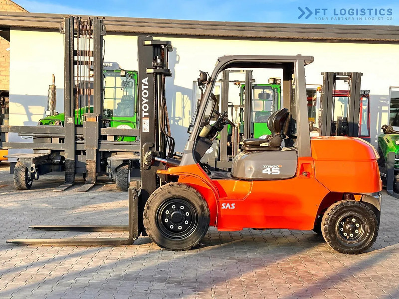 Toyota 42-4FD40 / DIESEL / 4500KG / DUPLEX / FORKS 1400MM / WELL-MAINTAINED 42-4FD40 / DIESEL / 4500KG / DUPLEX / FORKS 1400MM / WELL-M - Diiseltõstuk: pilt 4 Toyota 42-4FD40 / DIESEL / 4500KG / DUPLEX / FORKS 1400MM / WELL-MAINTAINED 42-4FD40 / DIESEL / 4500KG / DUPLEX / FORKS 1400MM / WELL-M - Diiseltõstuk: pilt 4
