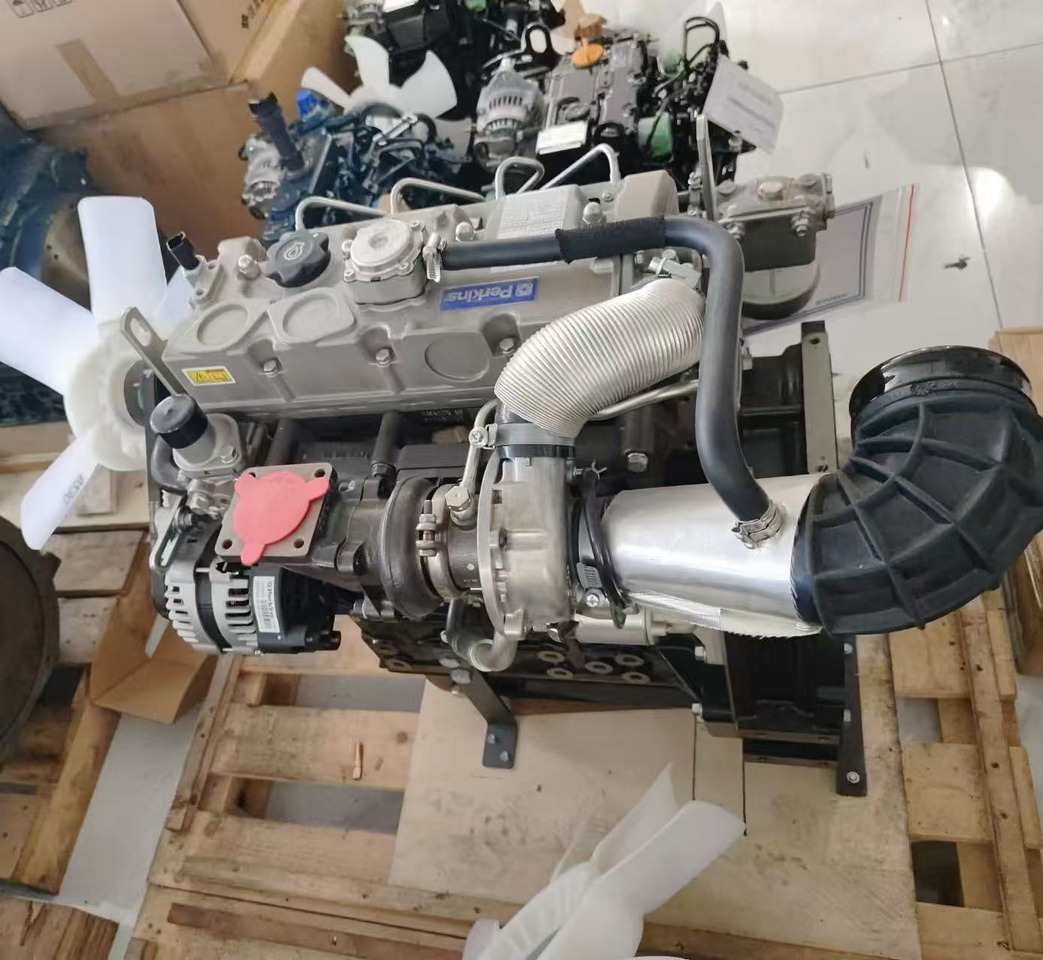 CATERPILLAR 3024C - Mootor - Ekskavaator: pilt 1 CATERPILLAR 3024C - Mootor - Ekskavaator: pilt 1