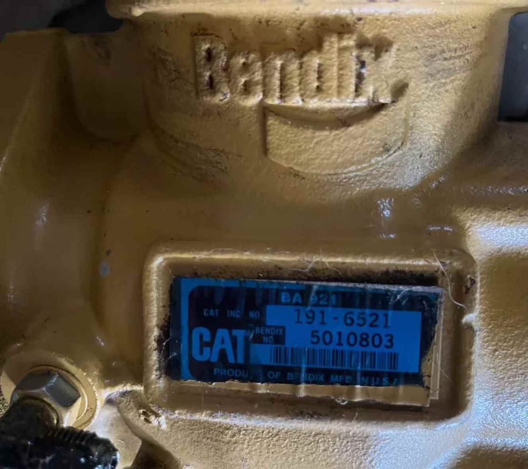 CATERPILLAR 385-0935 385-0936 385-0937 10R-1437 20R-0176 20R-0178 - Kliimaseadme kompressor - Ekskavaator: pilt 2 CATERPILLAR 385-0935 385-0936 385-0937 10R-1437 20R-0176 20R-0178 - Kliimaseadme kompressor - Ekskavaator: pilt 2
