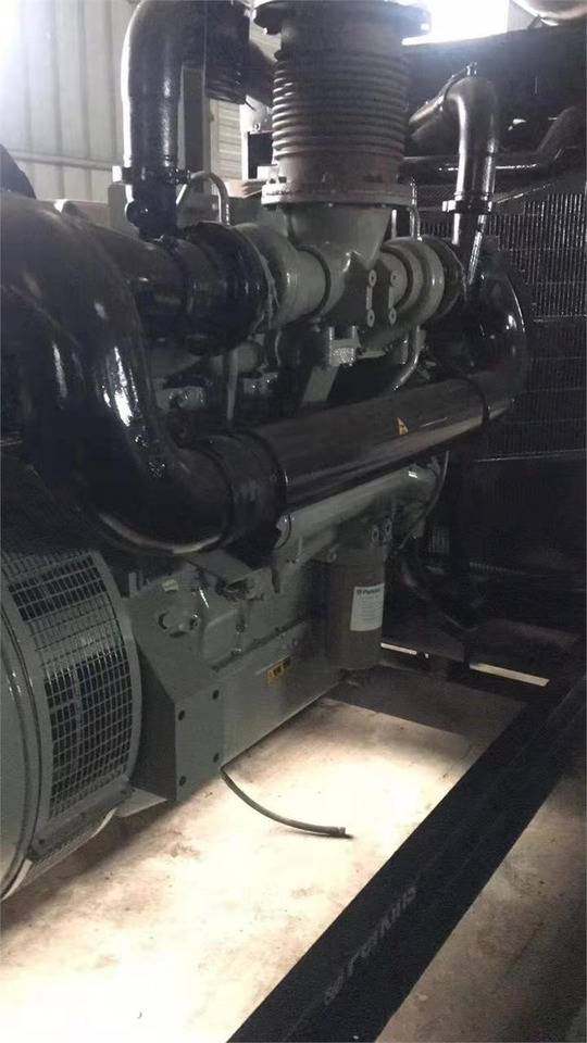 CATERPILLAR C18 - Mootor - Ekskavaator: pilt 2 CATERPILLAR C18 - Mootor - Ekskavaator: pilt 2