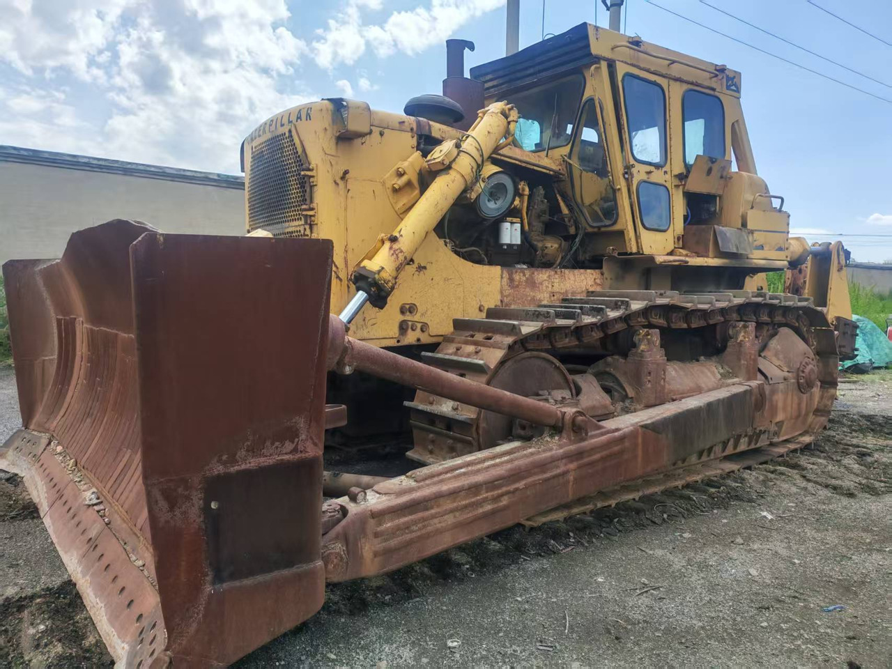 CATERPILLAR D9H - Buldooser: pilt 1 CATERPILLAR D9H - Buldooser: pilt 1