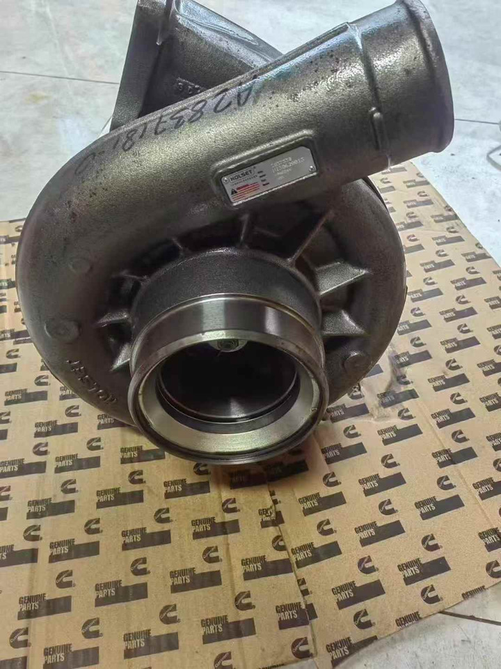 CUMMINS 2881769 - Turbo - Ekskavaator: pilt 4 CUMMINS 2881769 - Turbo - Ekskavaator: pilt 4
